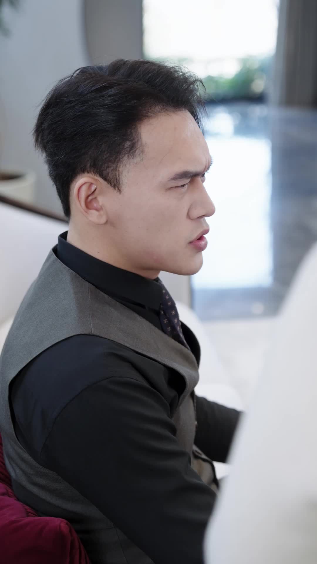 Folge 9 - Ausgezogen - Ich kämpfte mich frei